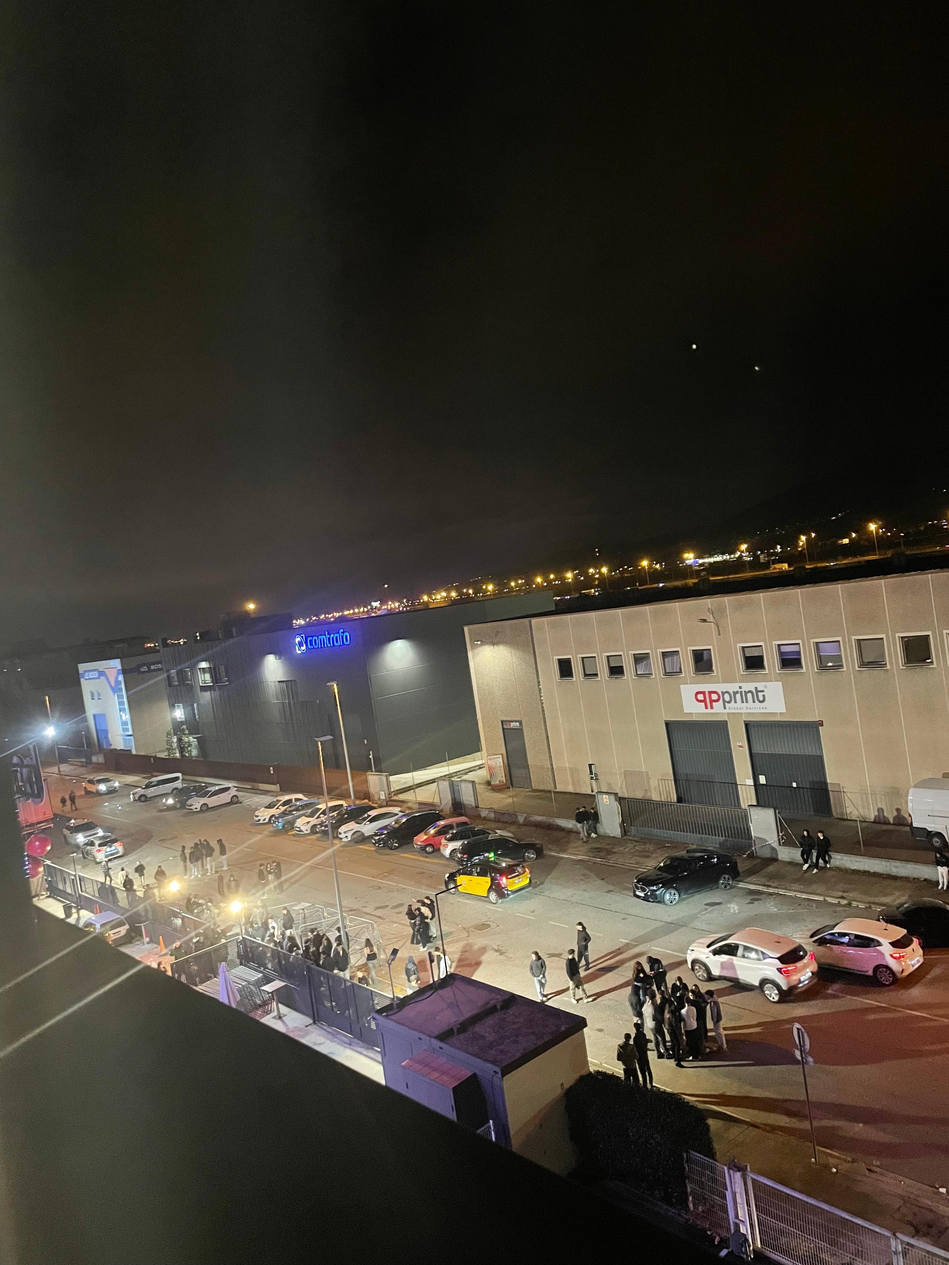 6 am outside my window 