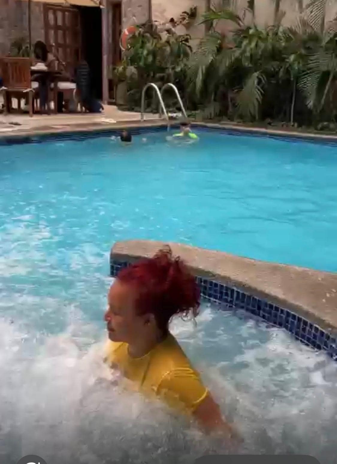 El area de alberca super súper agradable 