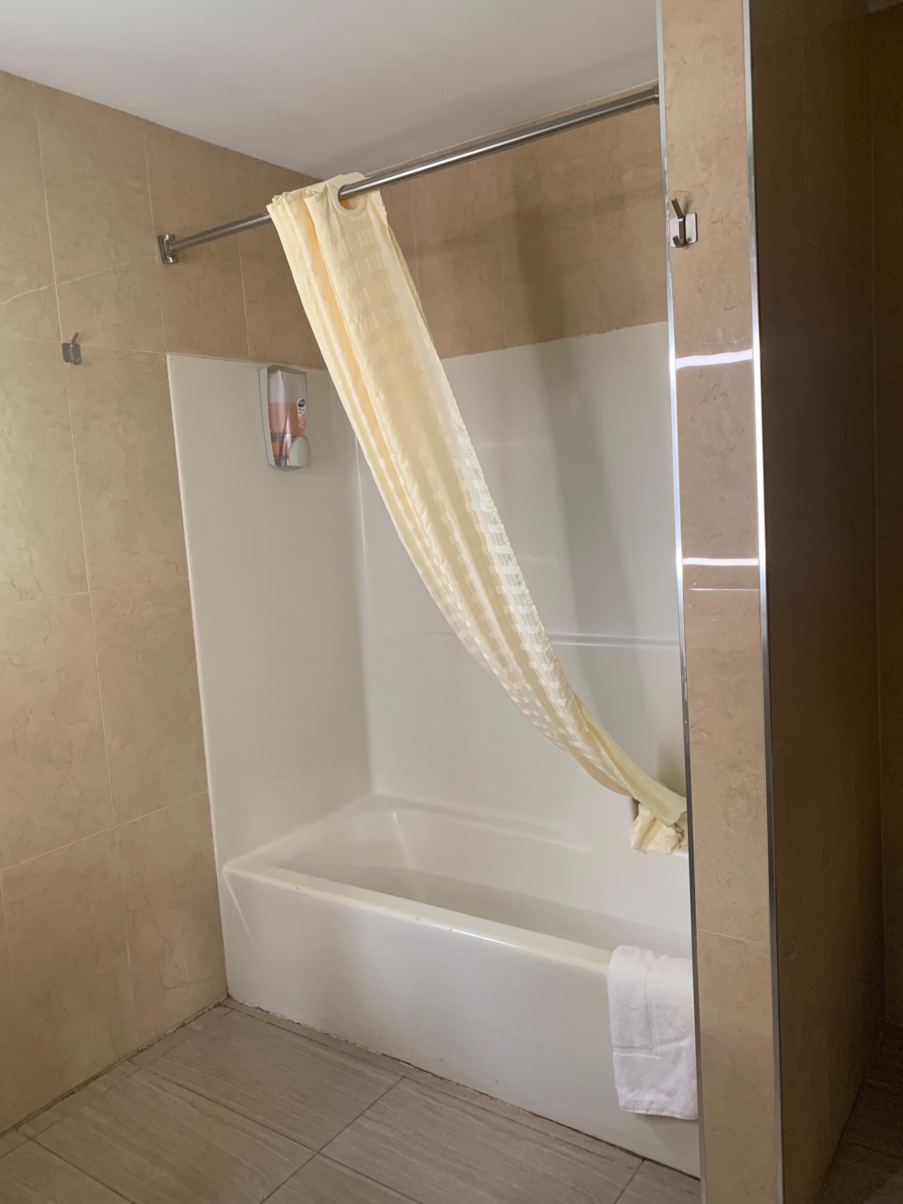 Very clean and spacious bathroom 