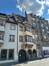 Apartment on quai St Nicholas