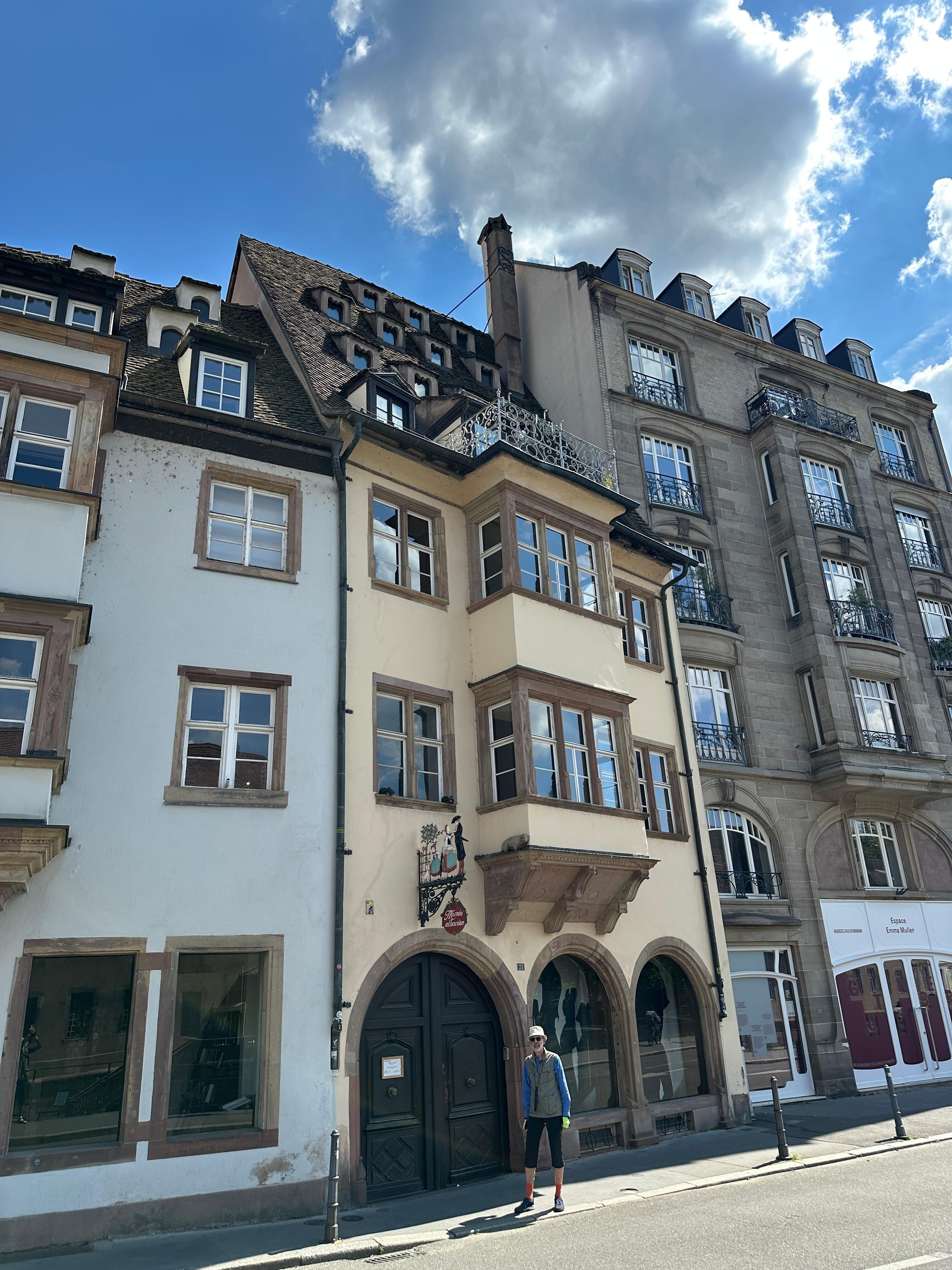 Apartment on quai St Nicholas