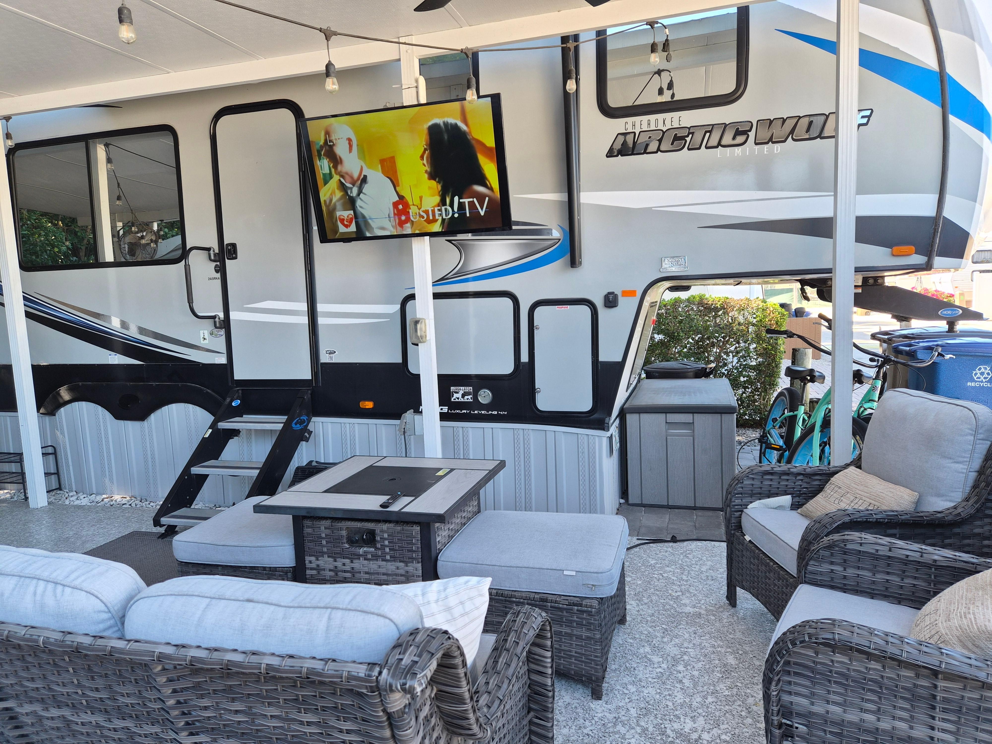 Fabulous outdoor area