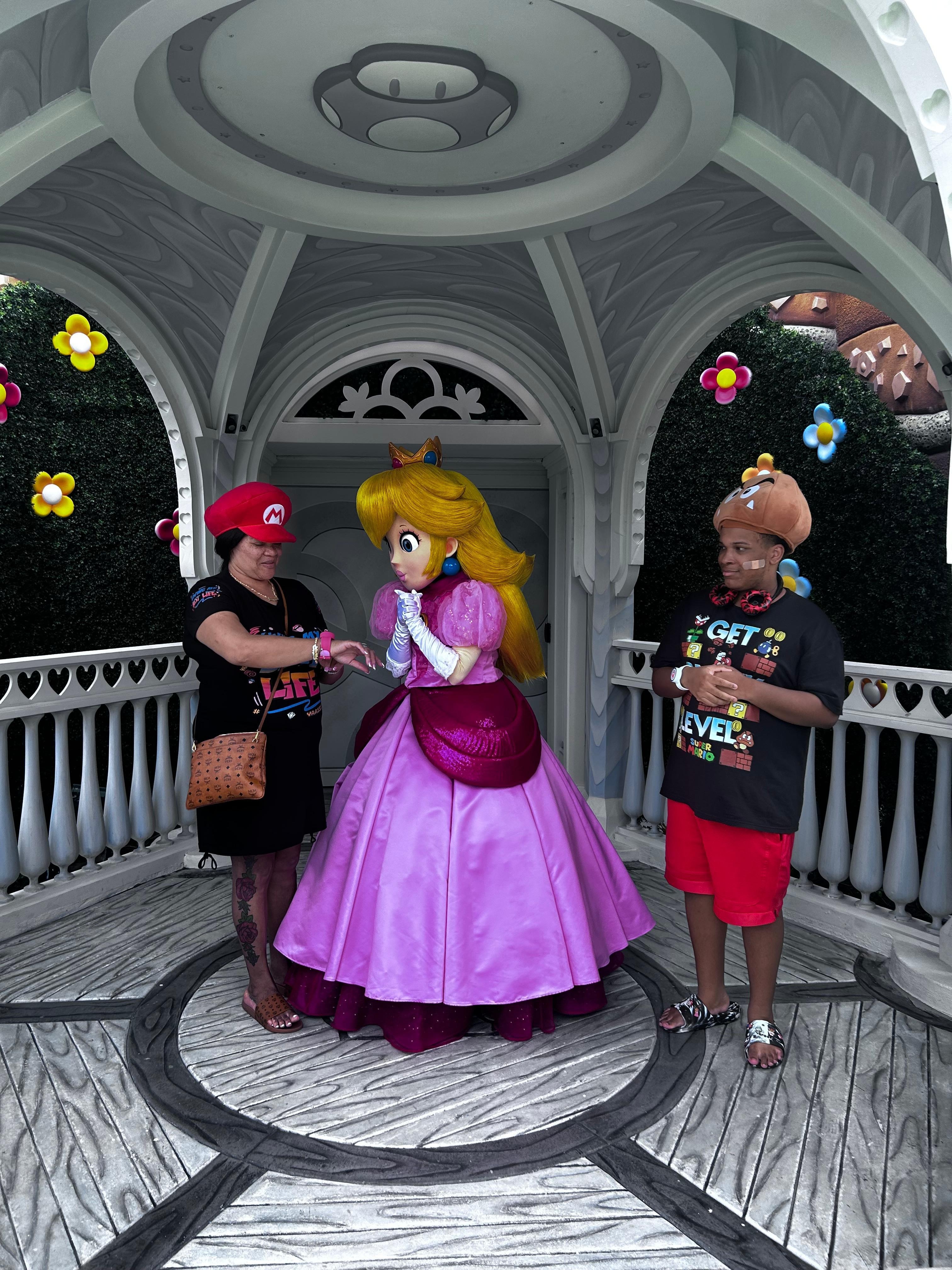 Finally I get to meet peach we are both 40 years old lol 