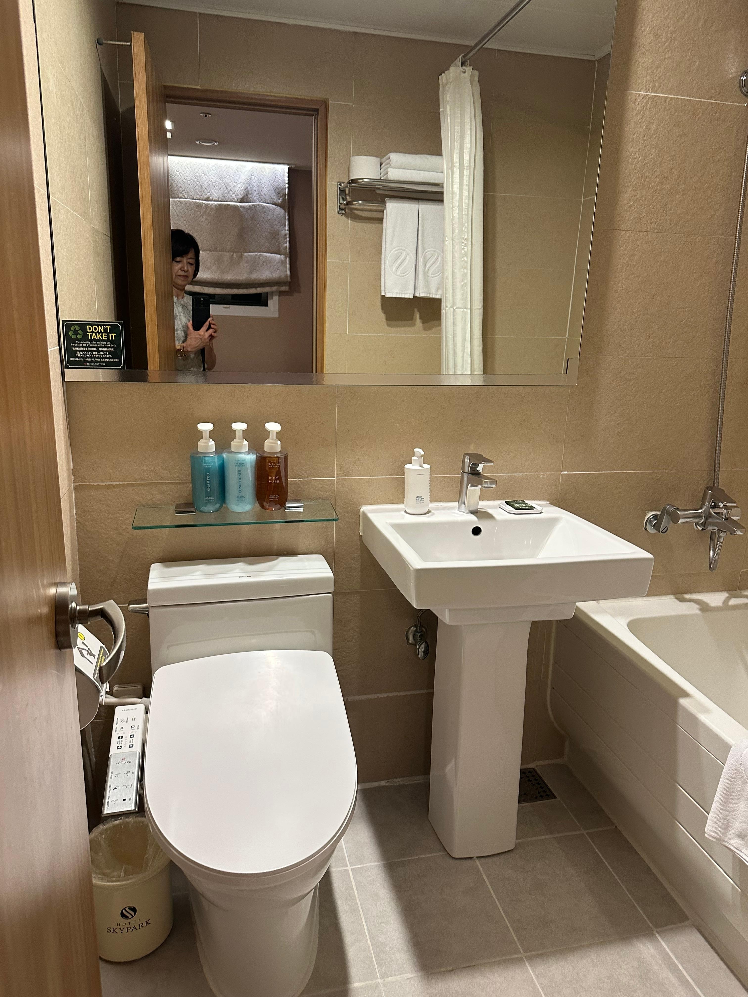トイレは綺麗でした