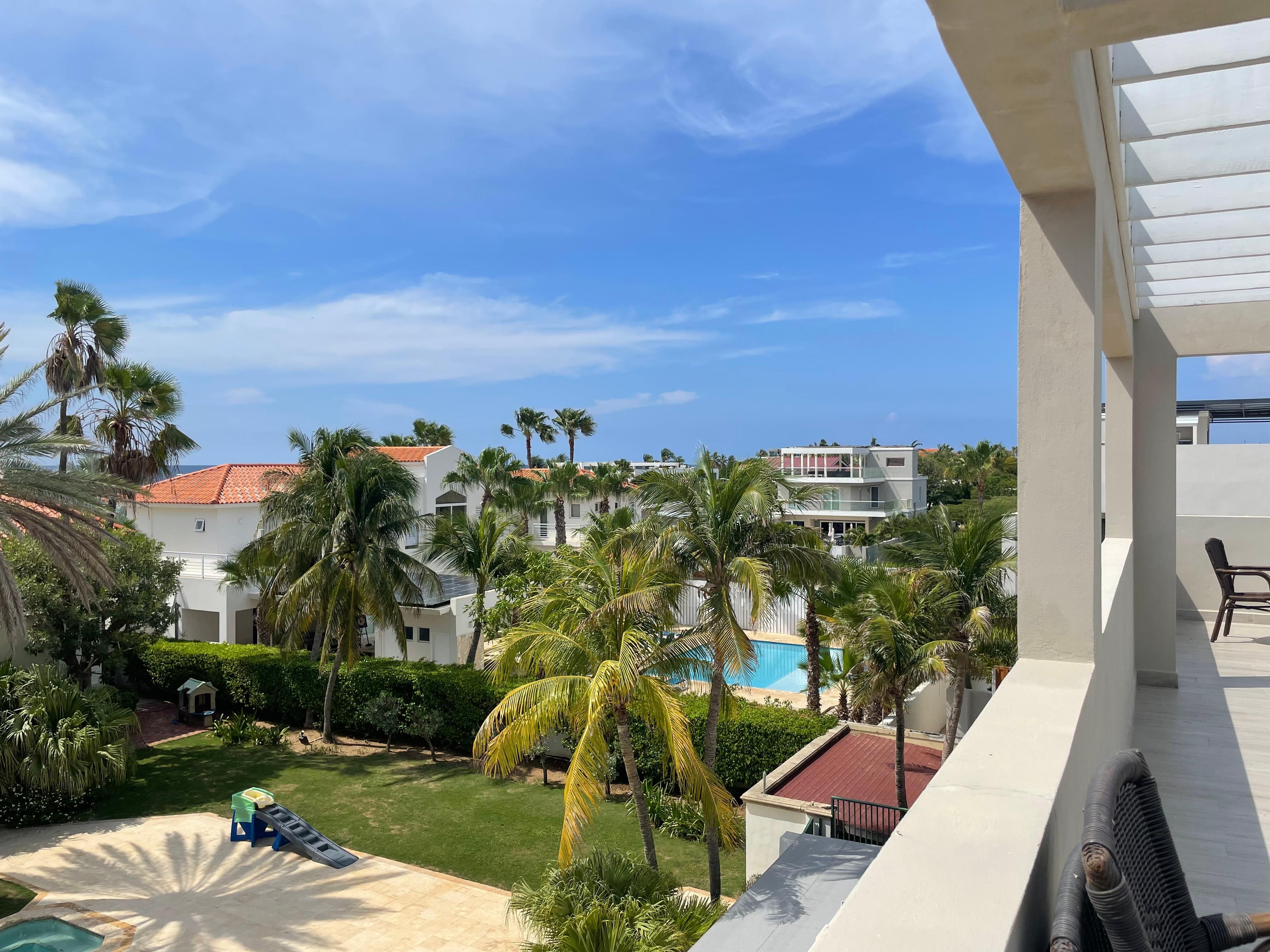 A nice morning coffee spot on the rooftop to start the day