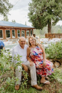 Wedding in Mt Shasta