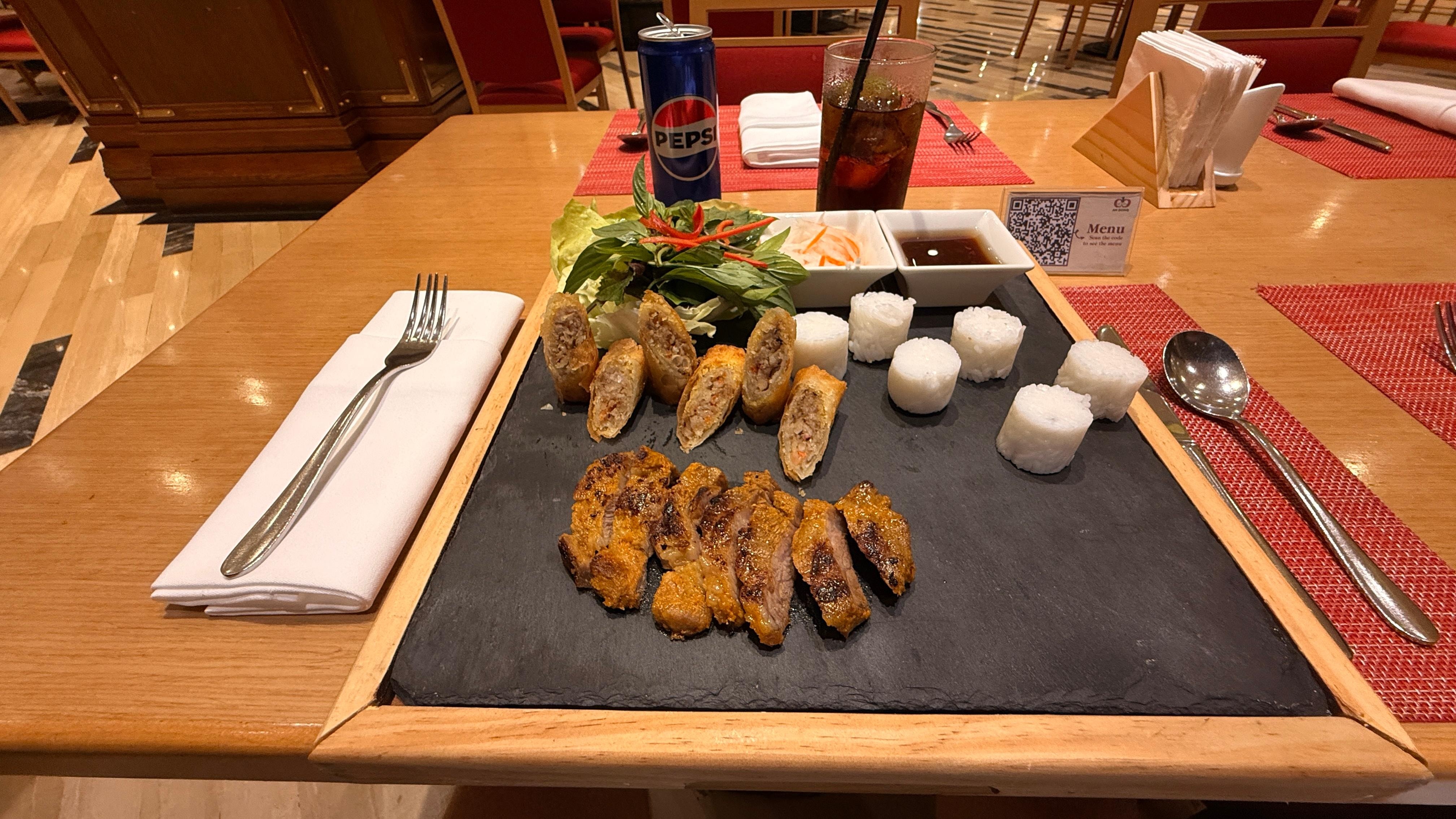 Evening dinner, 4th floor. 