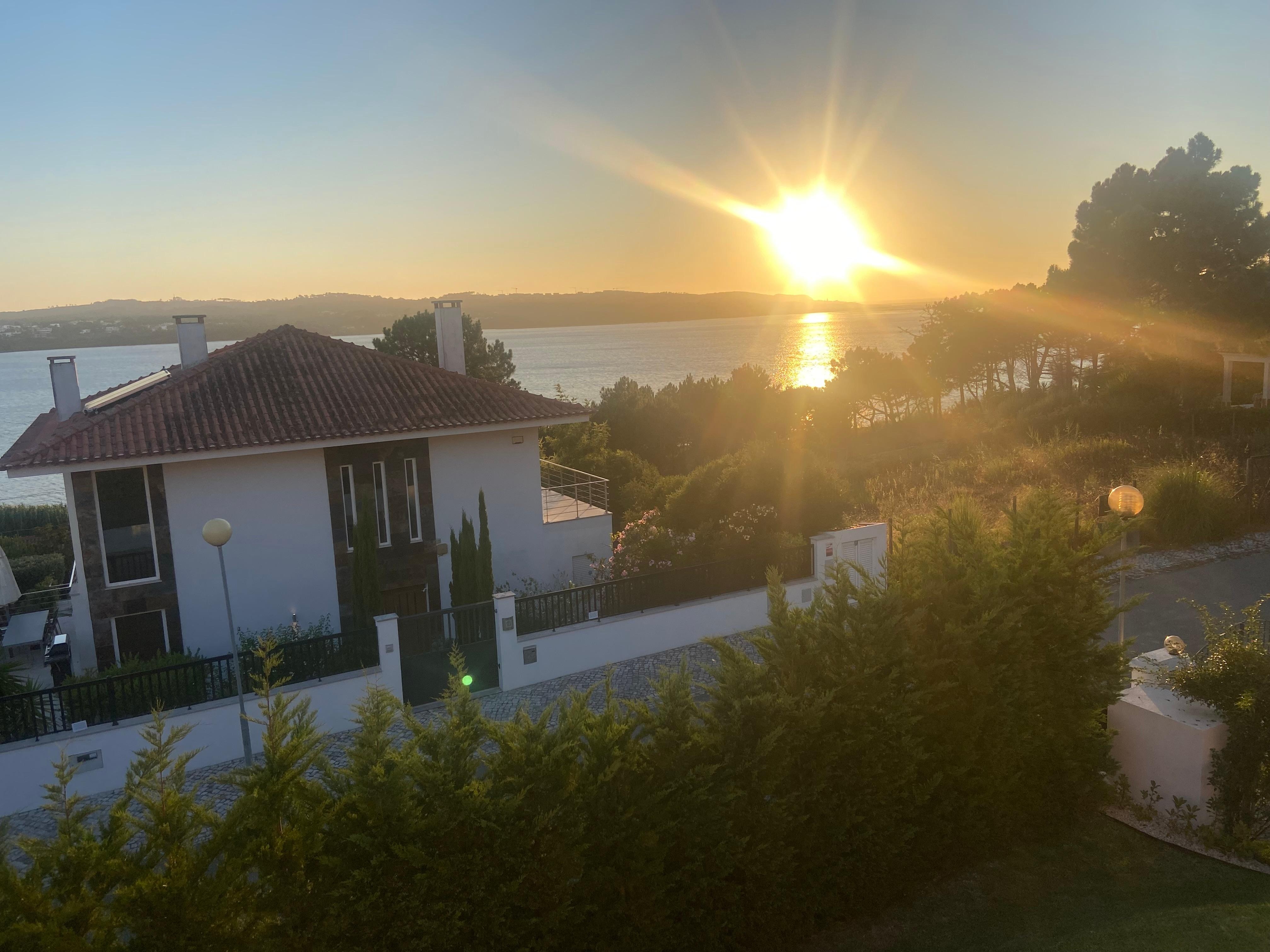 Sonnenuntergang ( Blick vom Balkon )