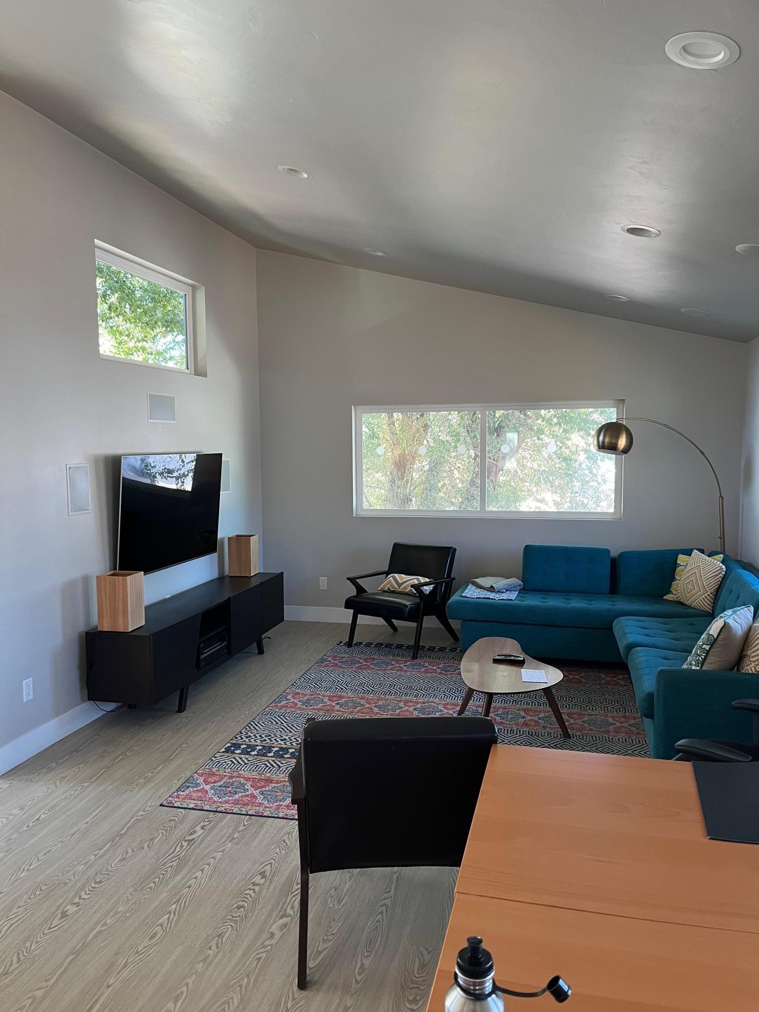 Beautiful spacious living room