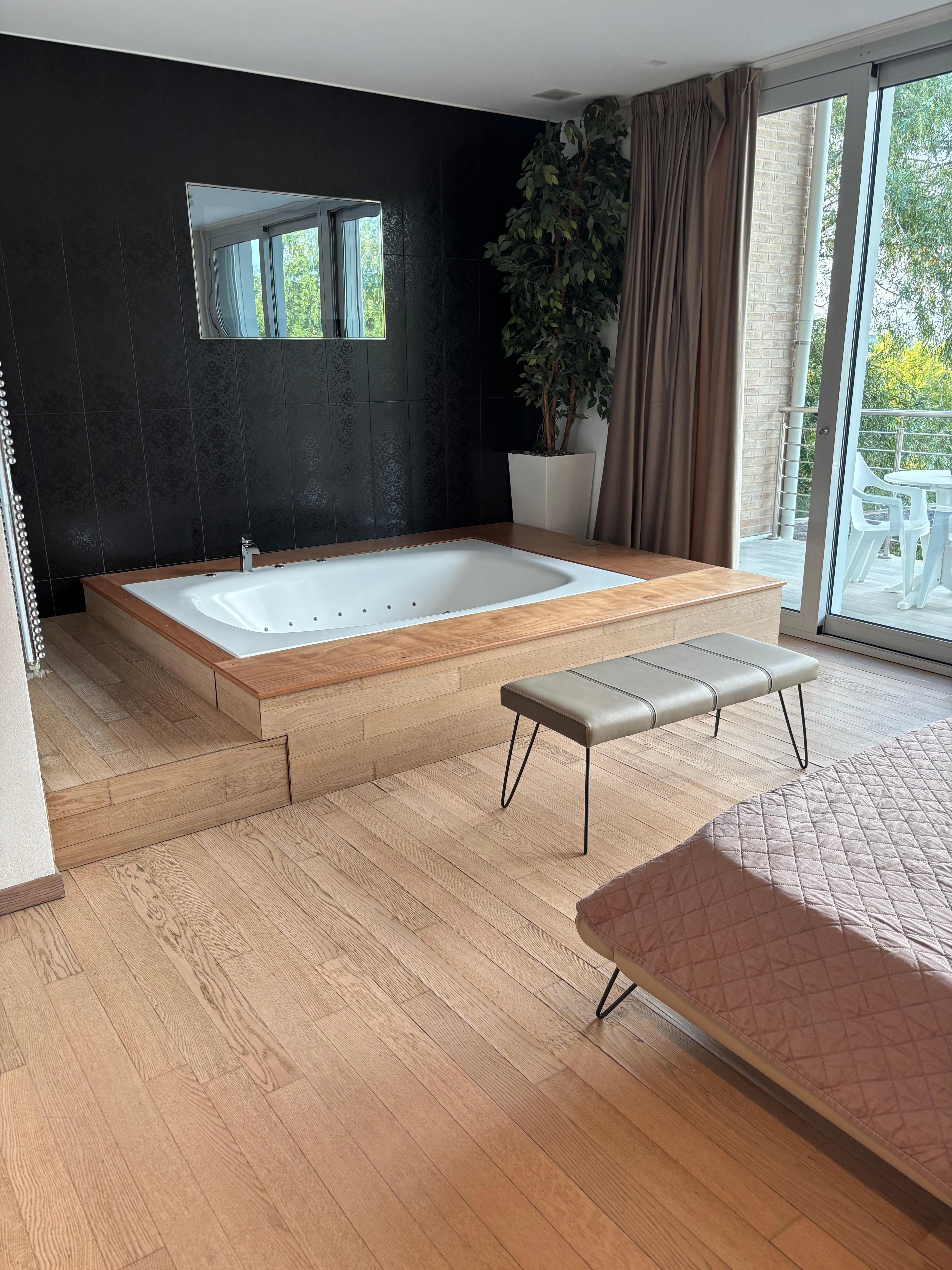 Room with jacuzzi