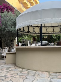 Outdoor caffe