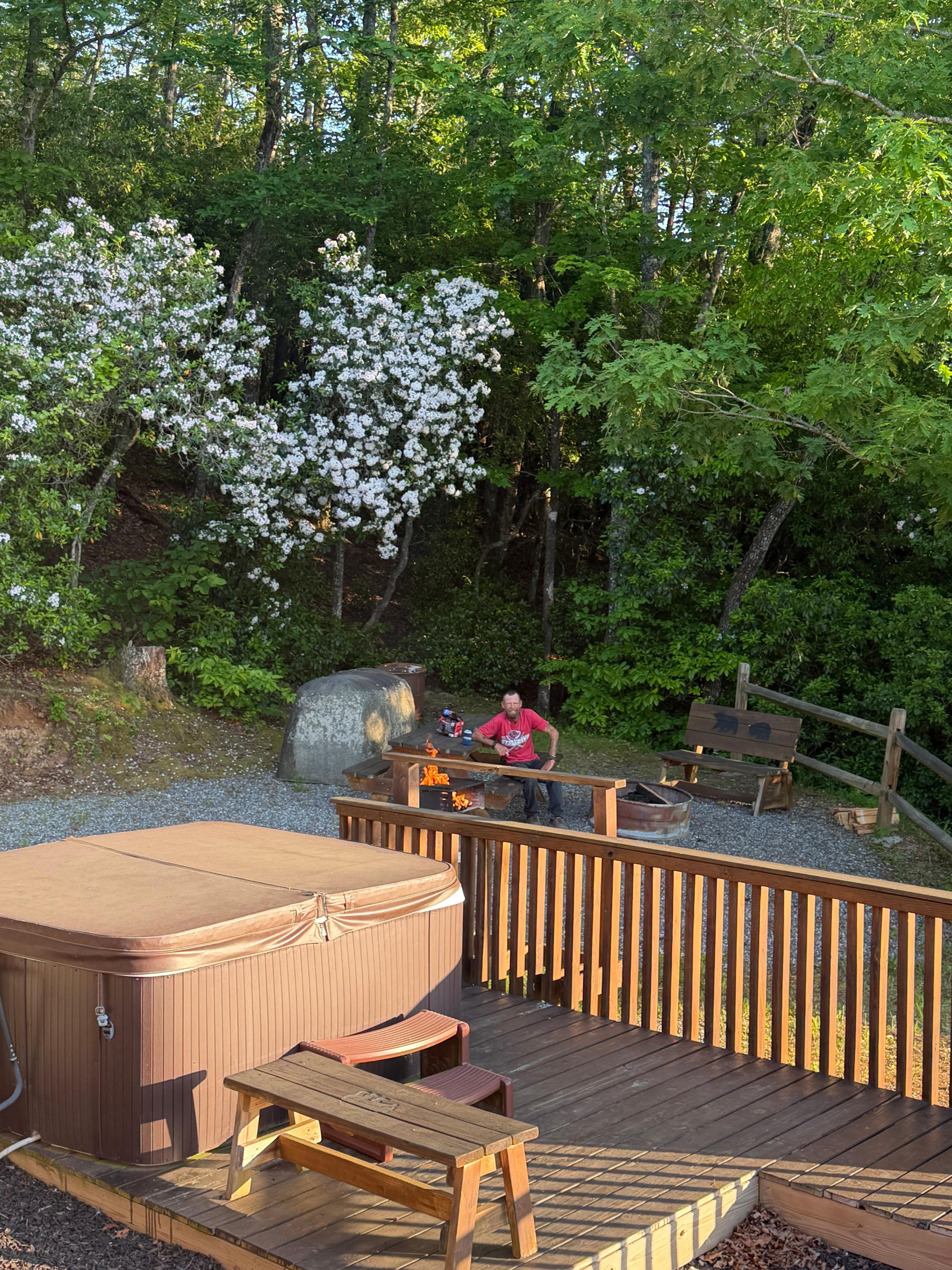 Hot tub and picnic area!