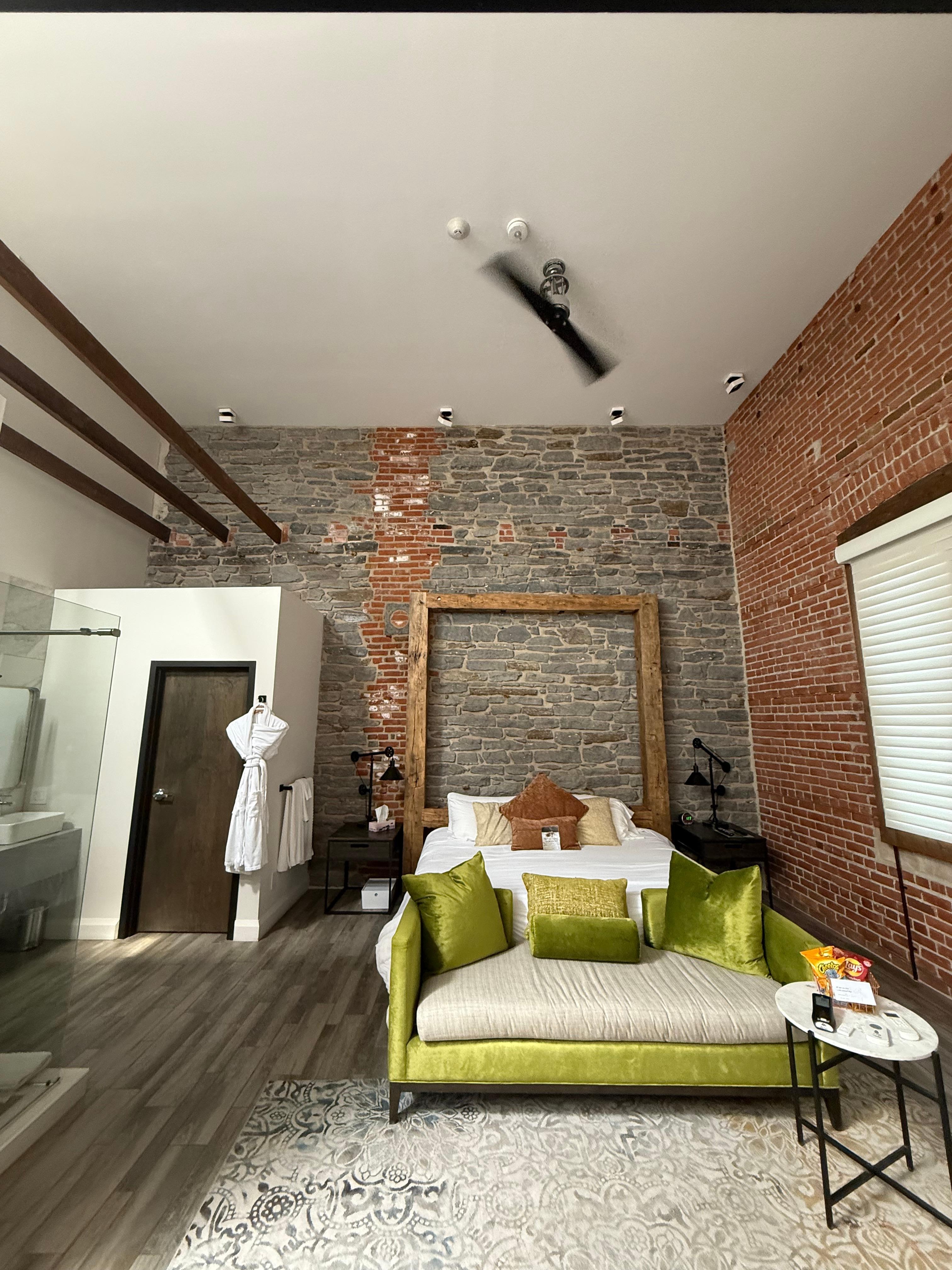 Bedroom niche