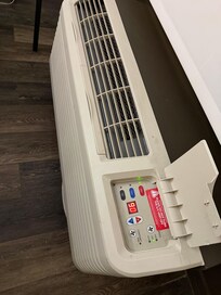 Unit in room showing capabilities of both heat and AC. But did not work for heat!