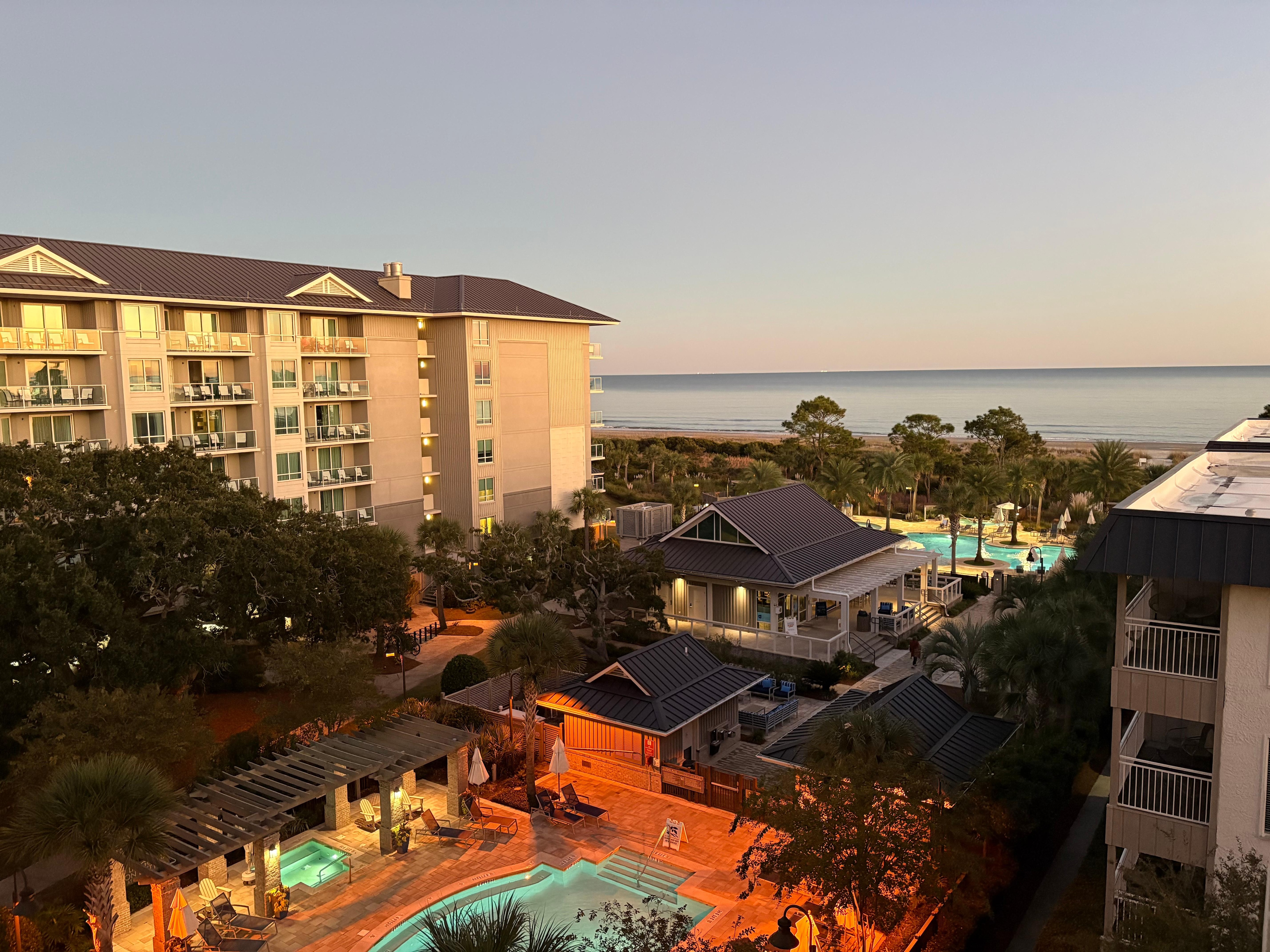 Dusk, you see the pool near the ocean, HEATED 🤩💯❤️