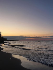 Sunset from Green park right down the street!