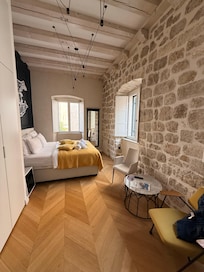 Spacious room