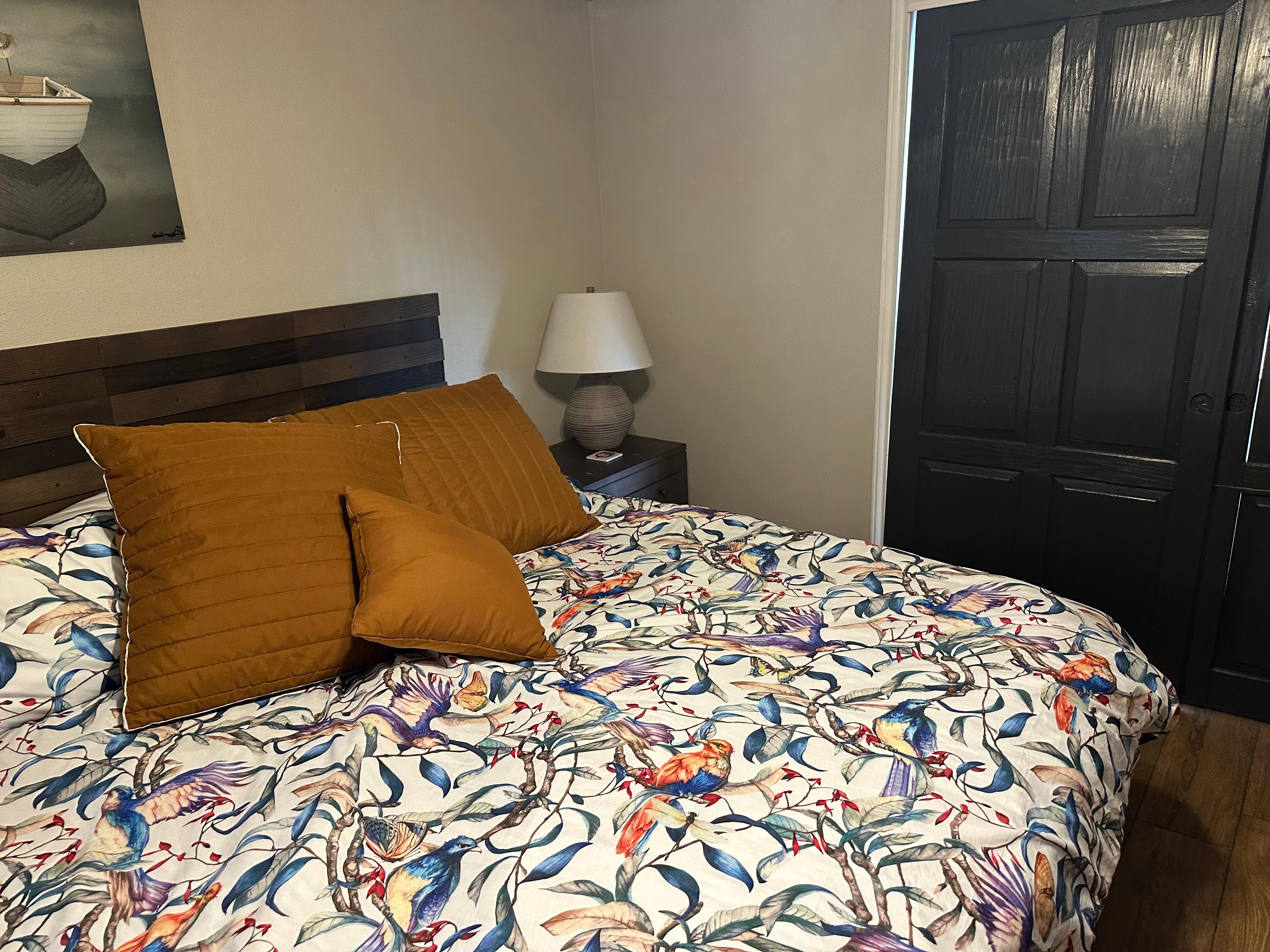 King size bed (bed was not to hard and not to soft)