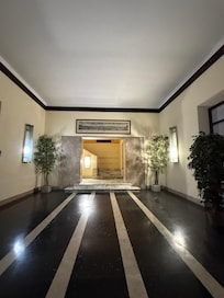 建物の入り口