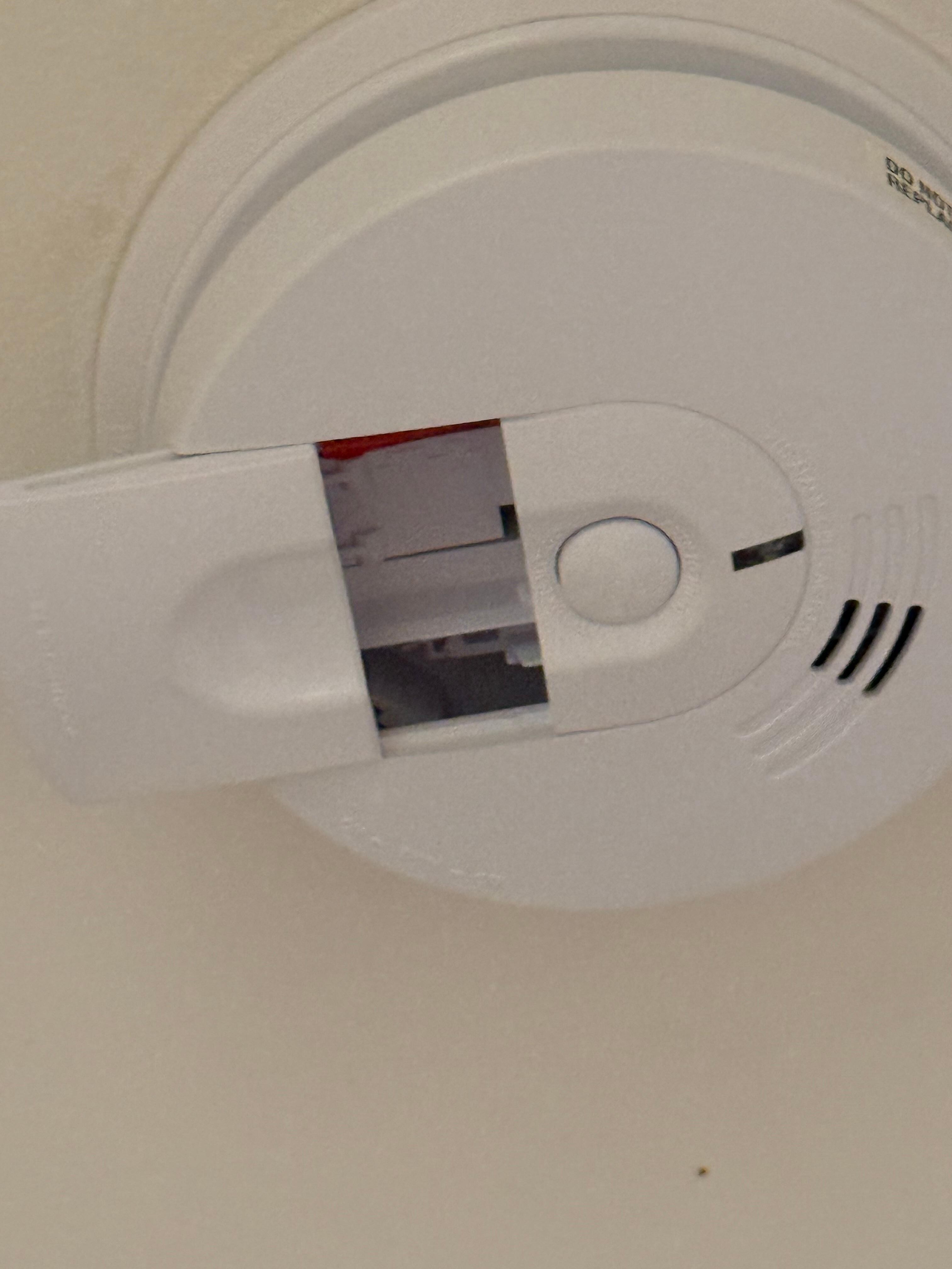 Batteries missing from smoke detector 