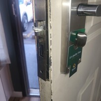 A door that doesn't lock!