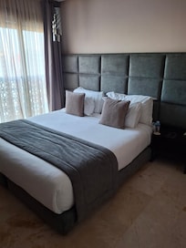 Très belle chambre. Lit très confortable