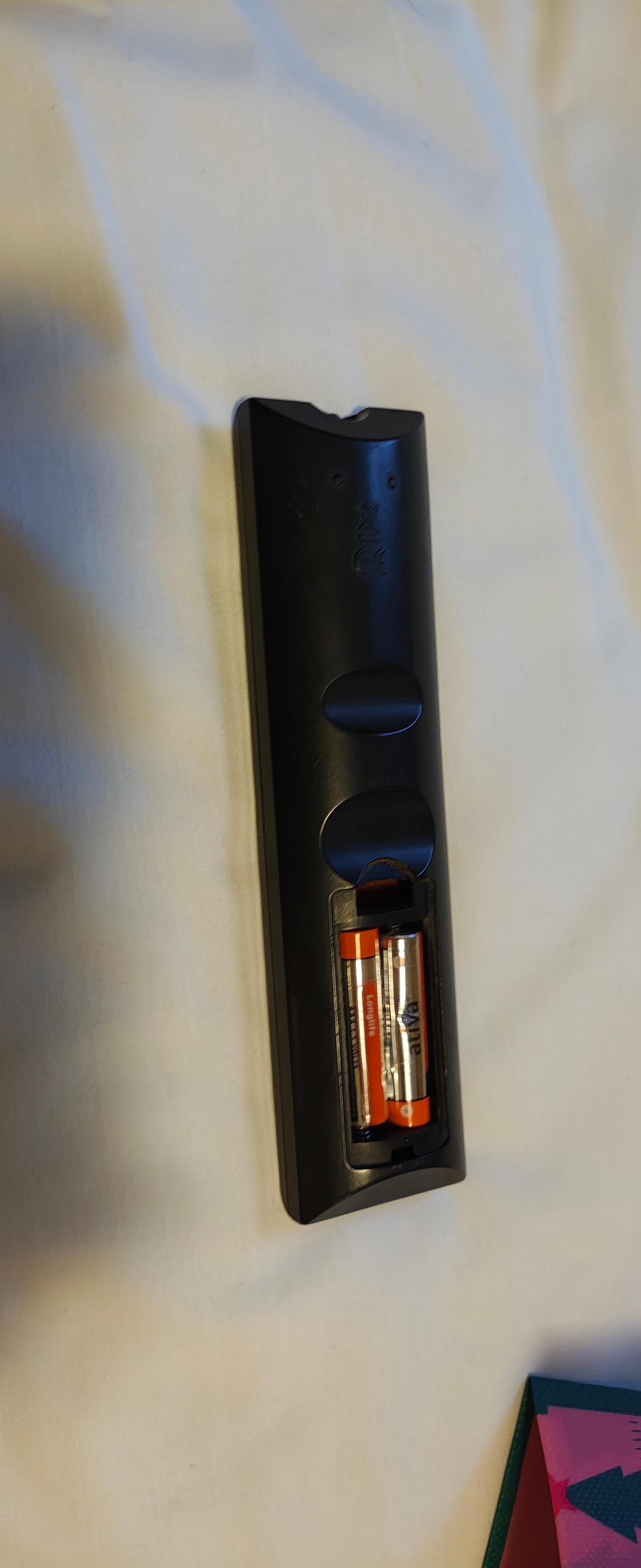 TV remote: no lid and batteries not working