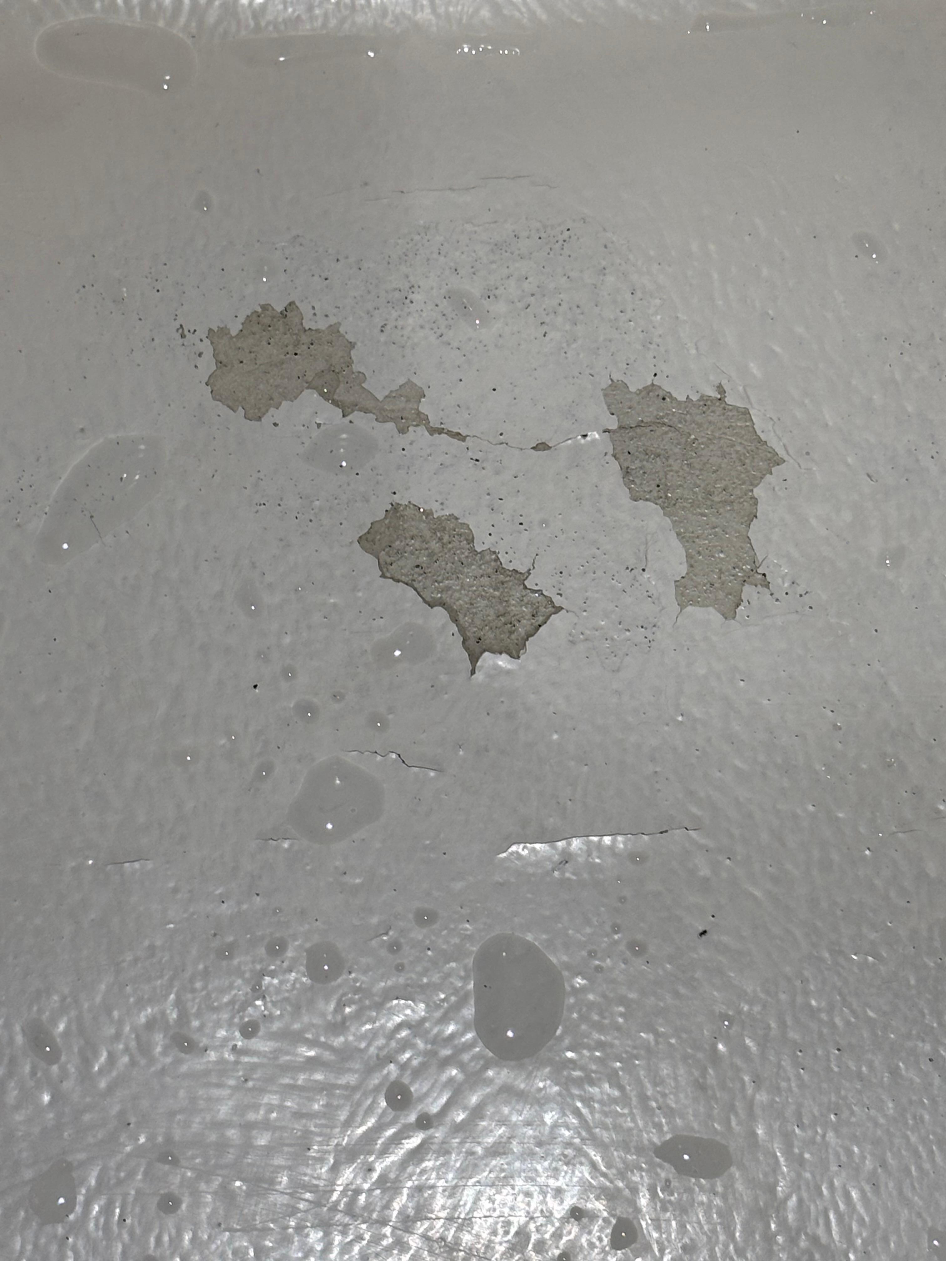 Floor of the bath was cracked. 