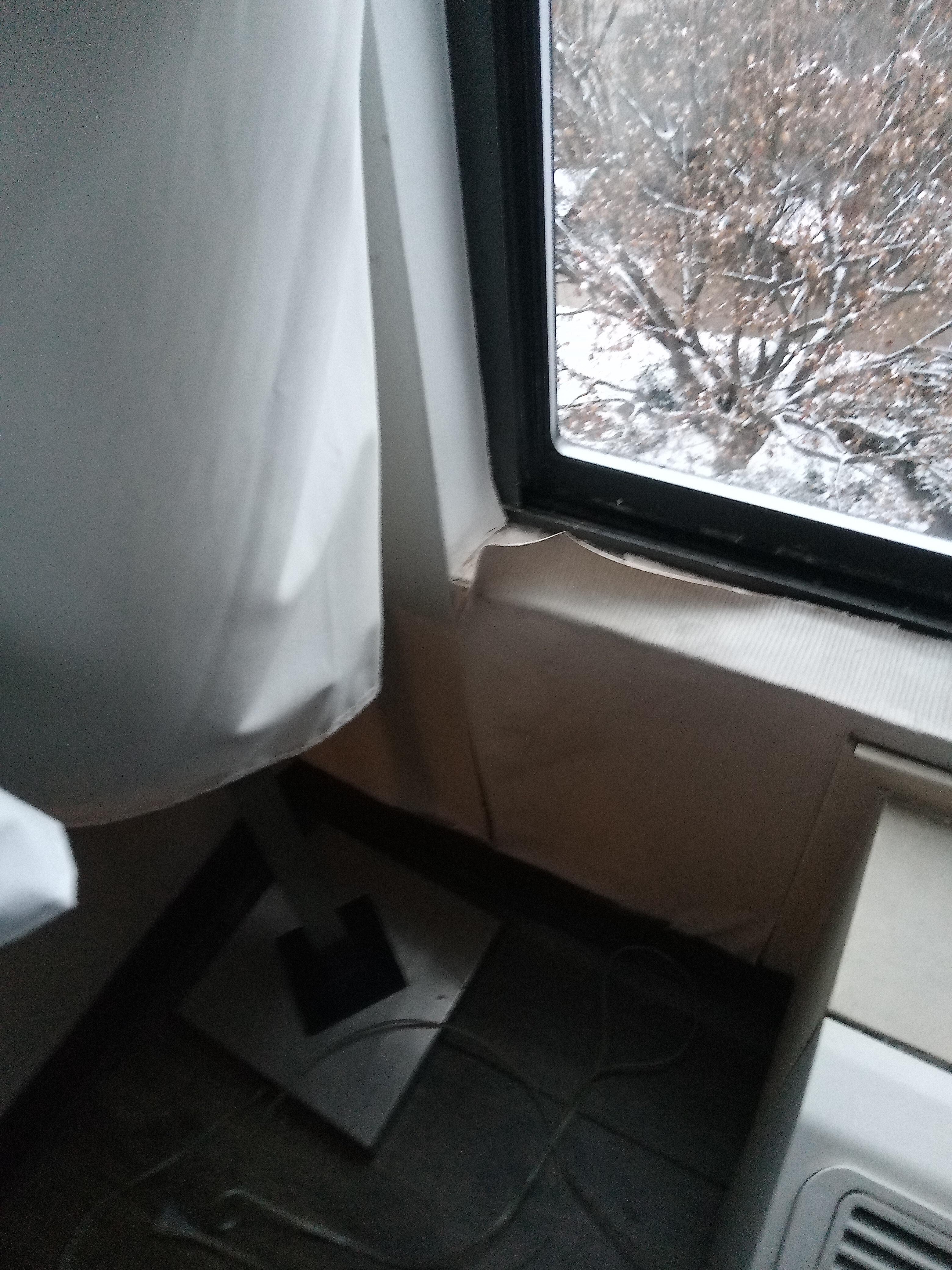 Several areas throughout room and inn in general had peeling paper. 