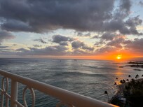 Perfect sunsets every night on the lanai!