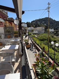 breakfast terrace