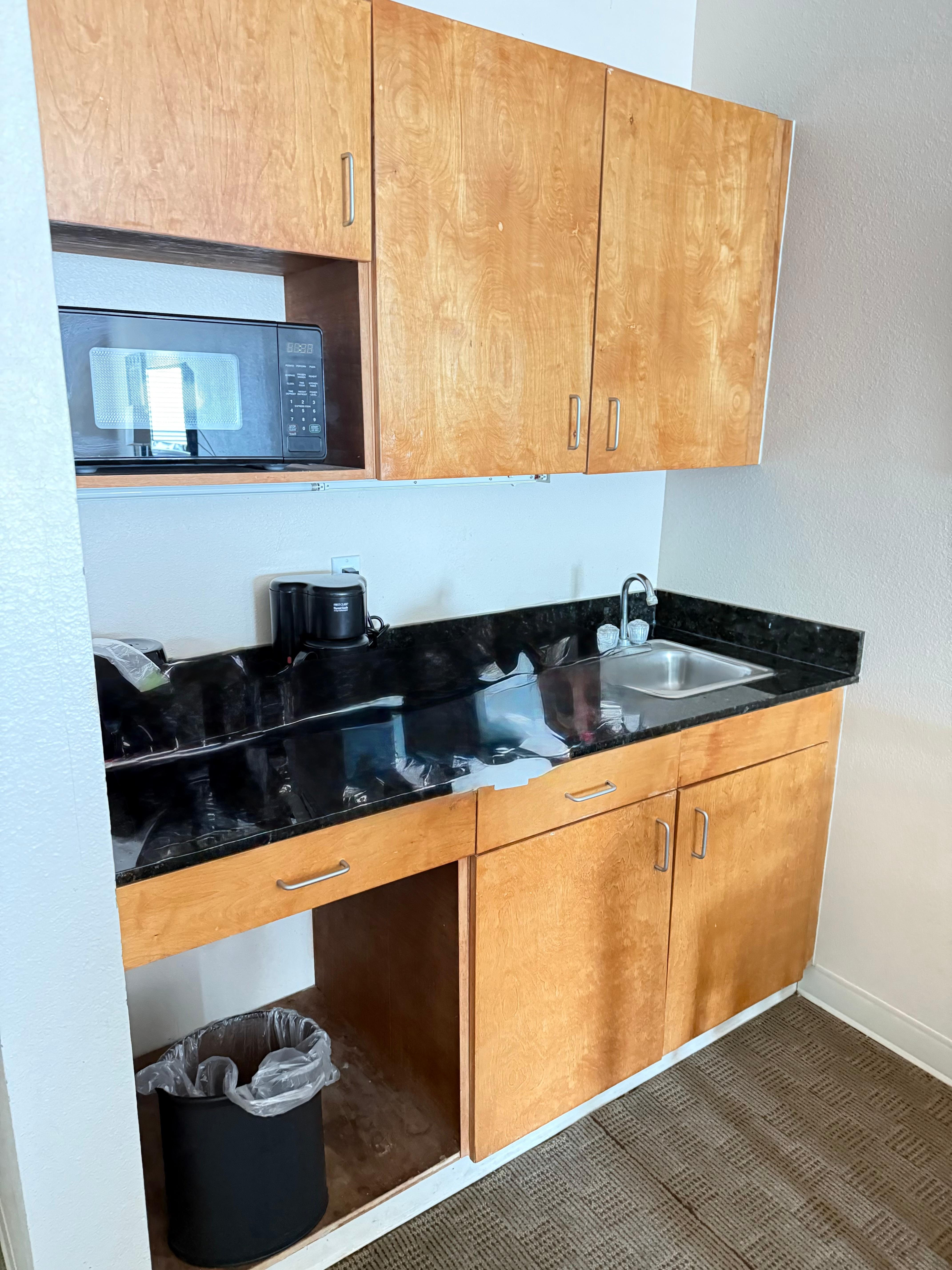 Kitchenette 