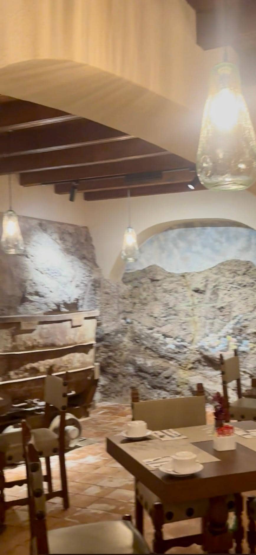 This is the nice restaurant where you can enjoy your breakfast, included with your reservation. 