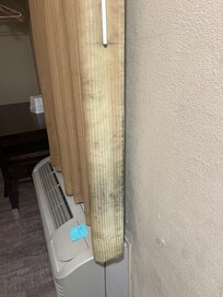 Curtain mold