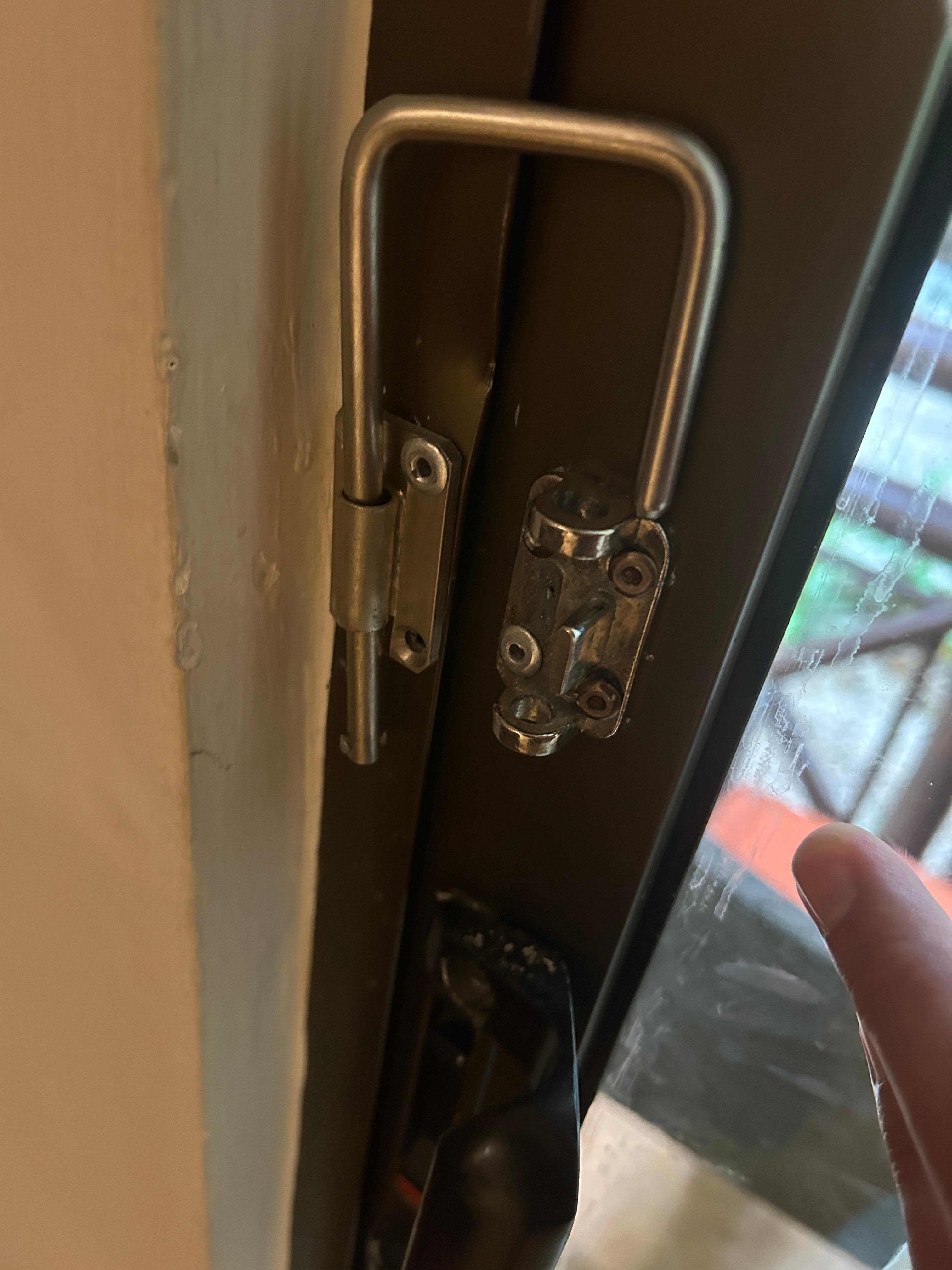 Unable to lock the door without it being open.