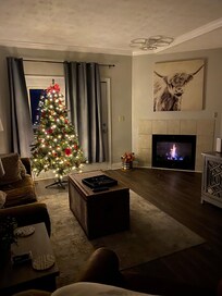 Such a cozy condo. We would love to visit again!!