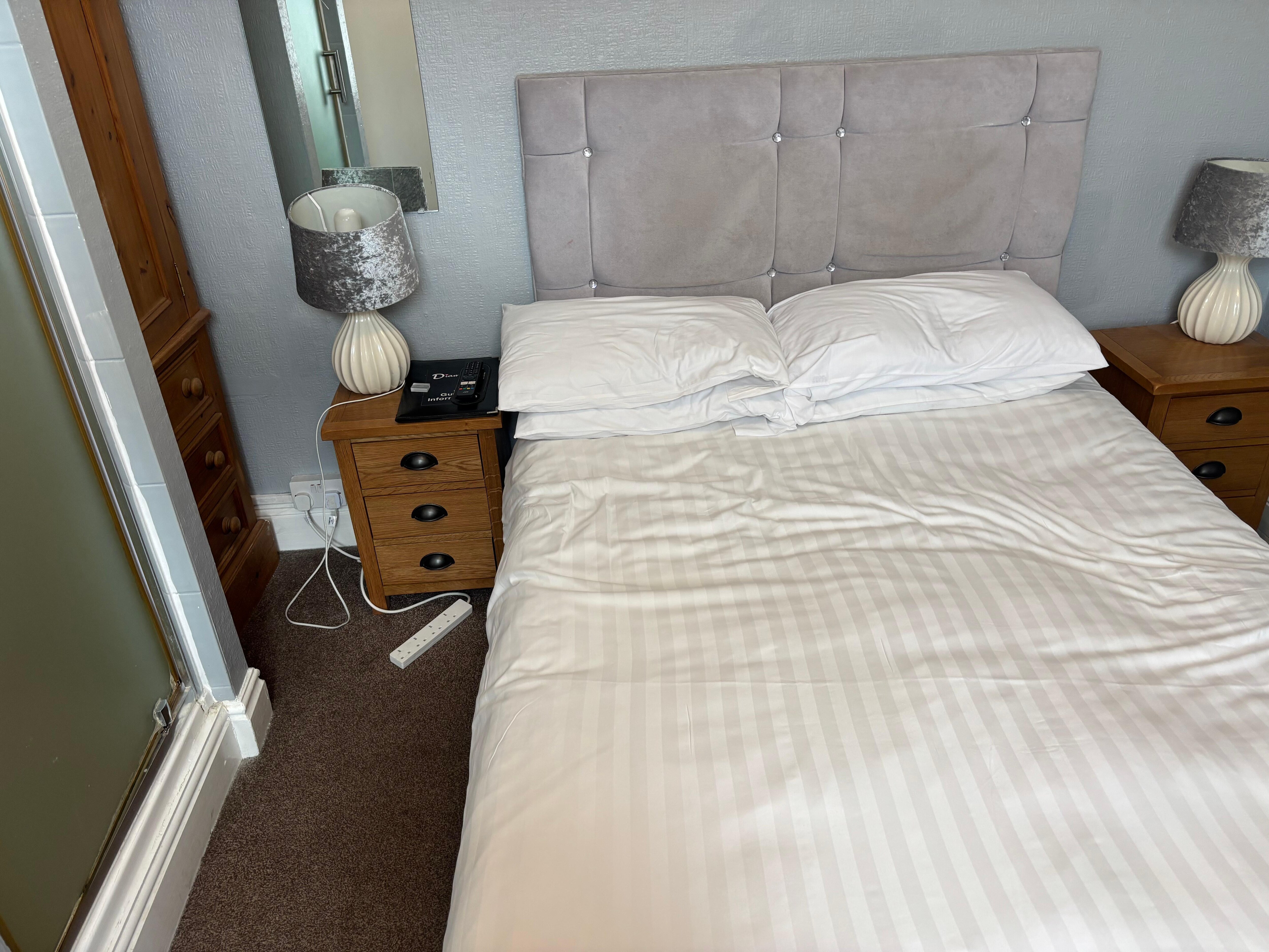 Bed and furniture very dayrd