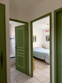Blick Richtung Bad und Elternschlafzimmer