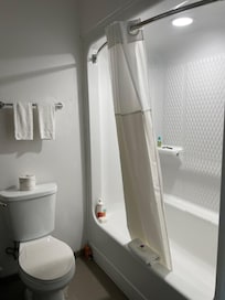 Very clean bathroom