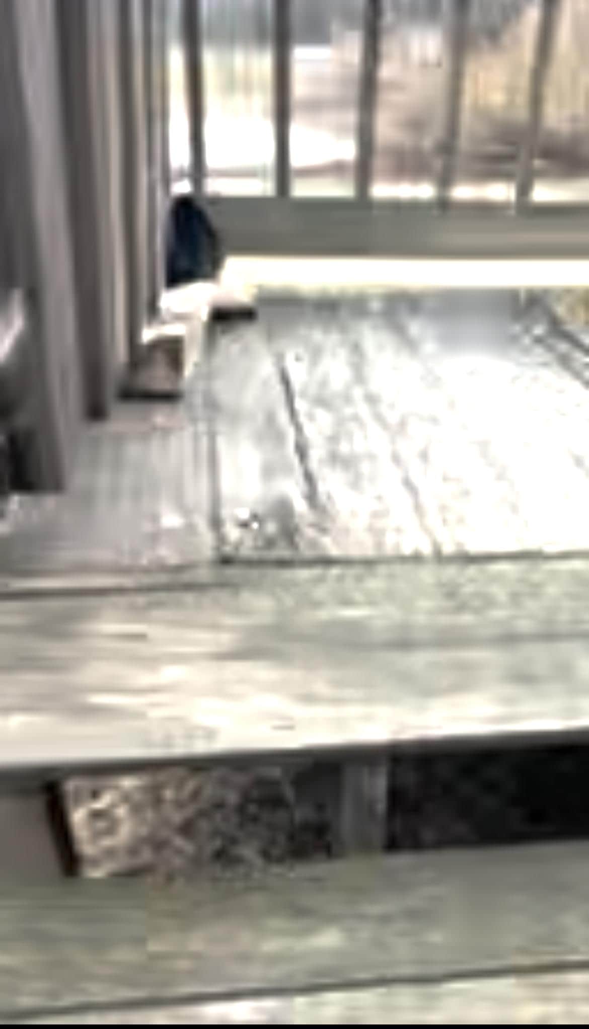 Unsafe stairs to deck