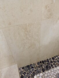 Deteriorating walls dirty spots an Humidity