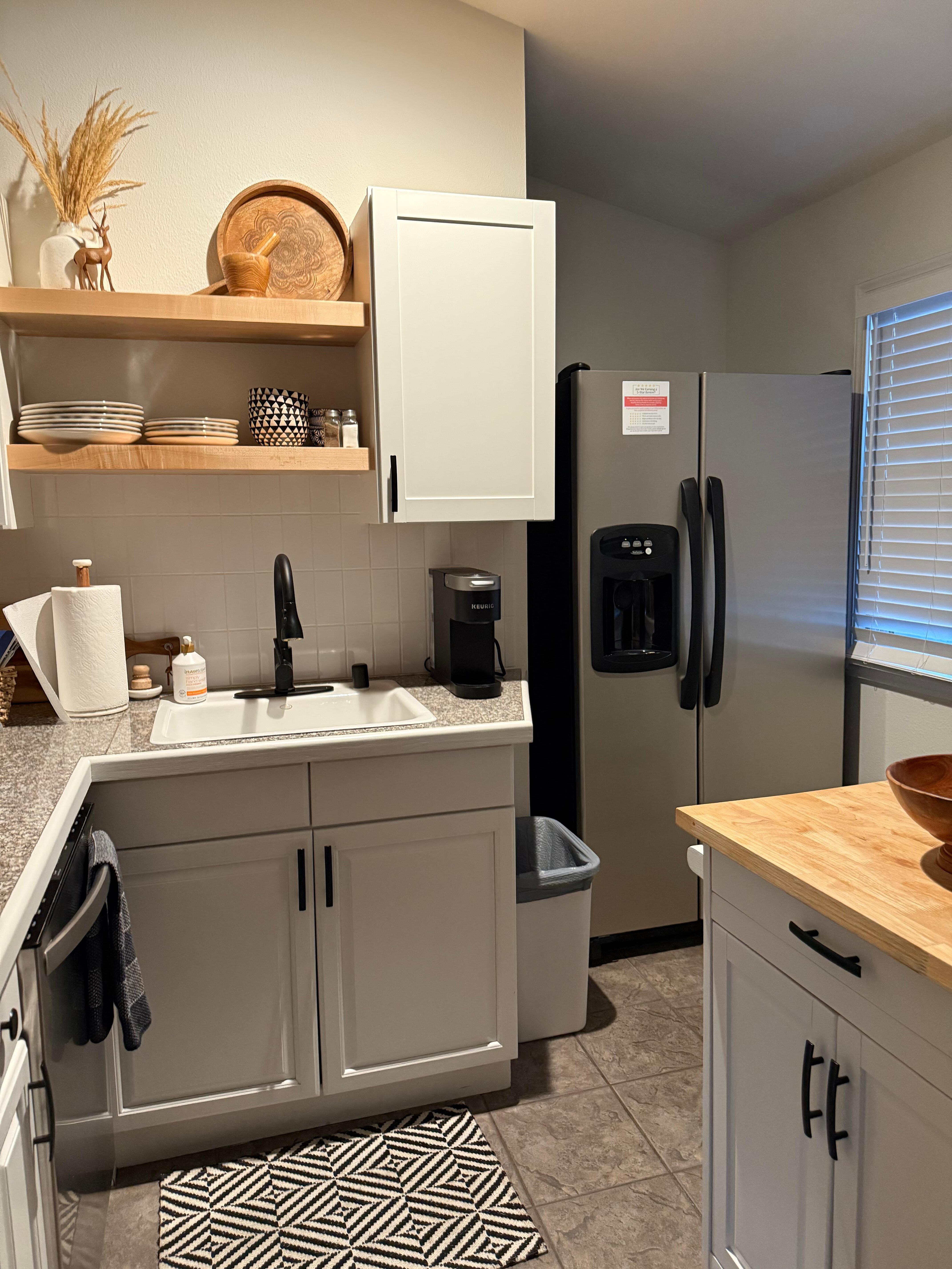 Kitchen - had everything we need, plus a dishwasher to make things easy