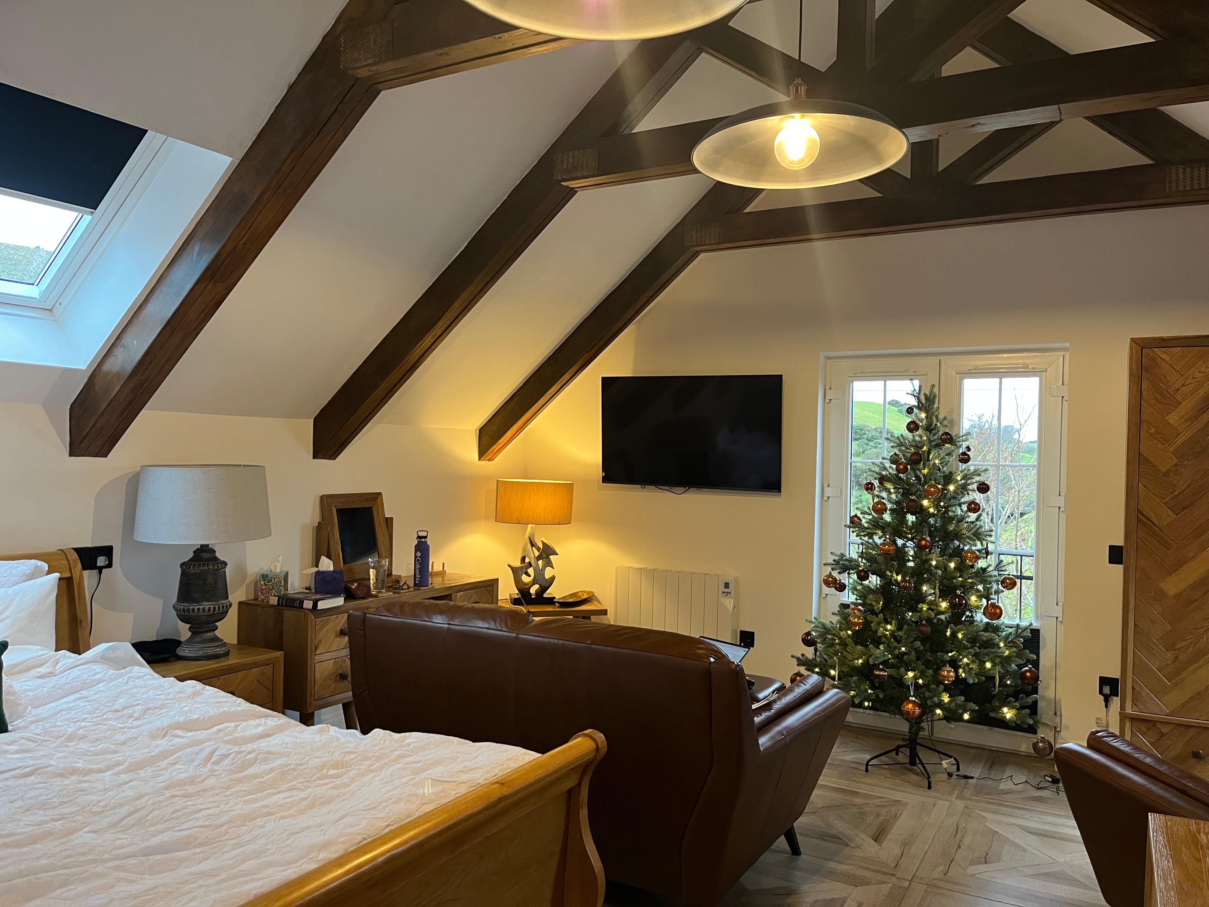 Upstairs with Christmas tree 