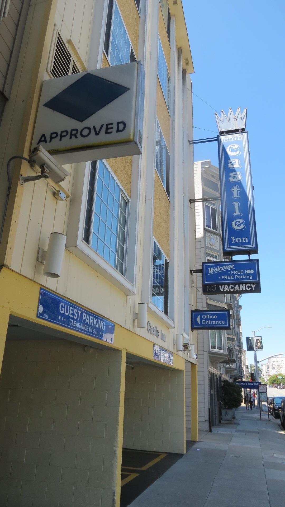 Hotel Front view 1a, Castle Inn