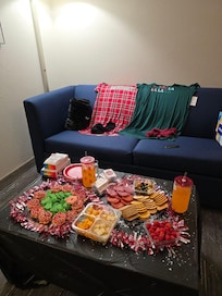 A whole sitting area ♥️