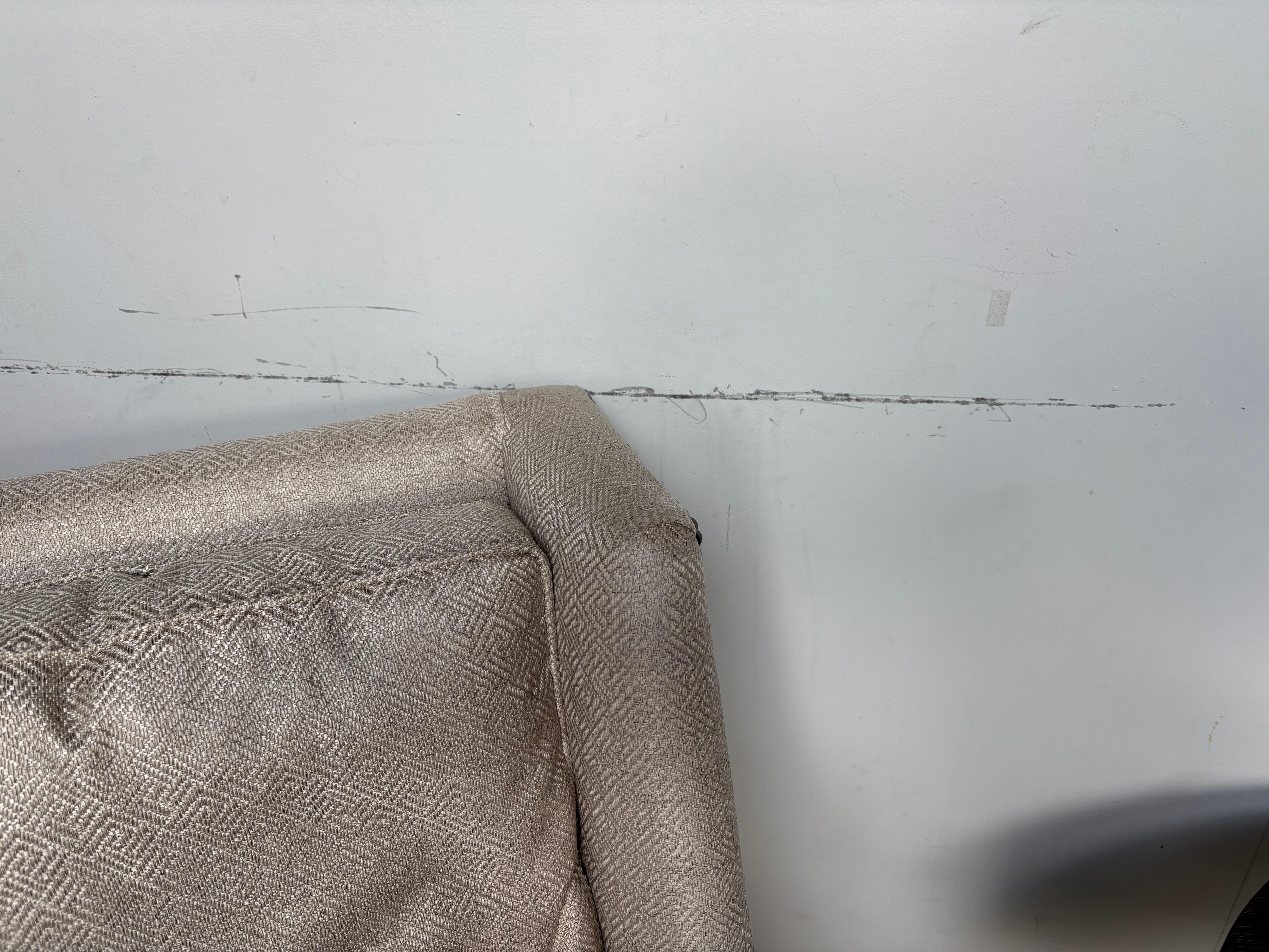 Walls markings 