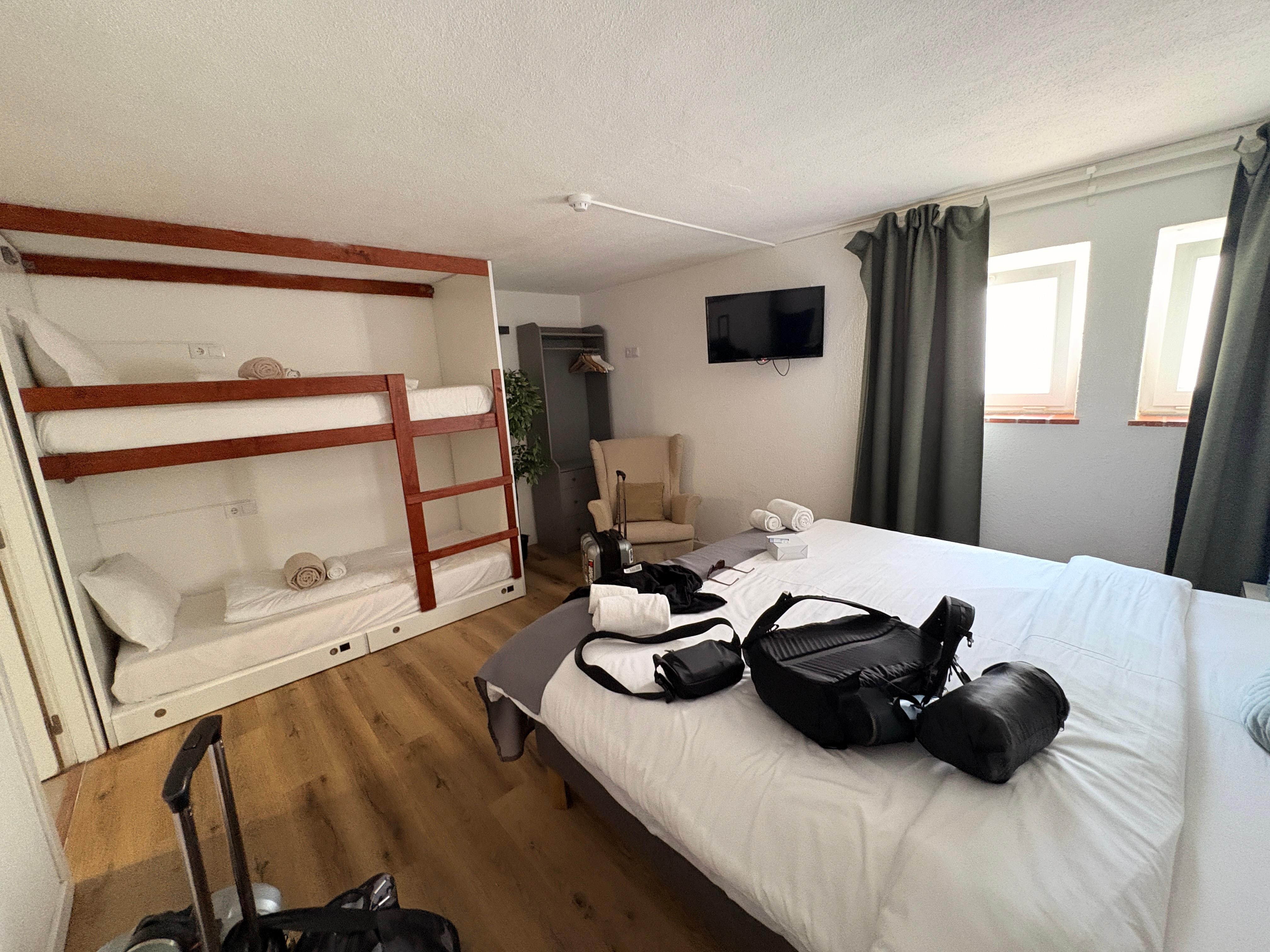 Great room for a family. 