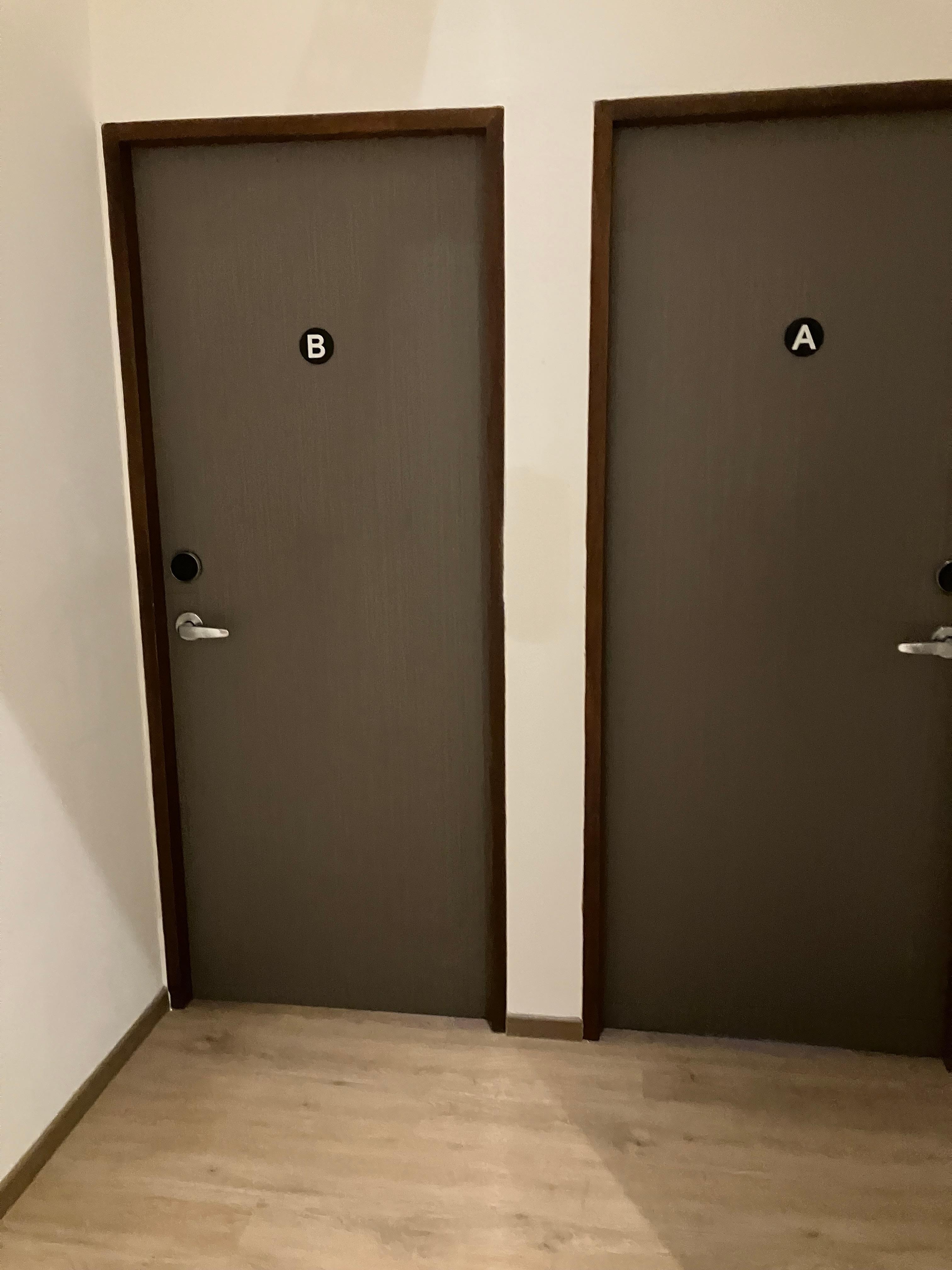 After come thru the front door and kitchen was on your right .