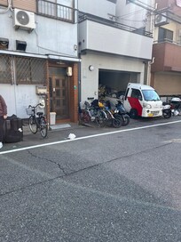 Workshops next door to rental.