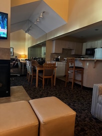 Living -dining room